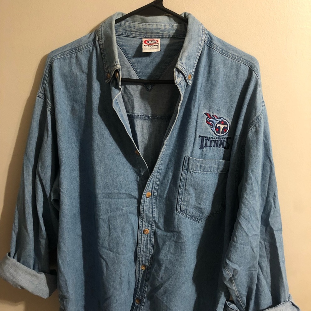 Tennessee titans button down